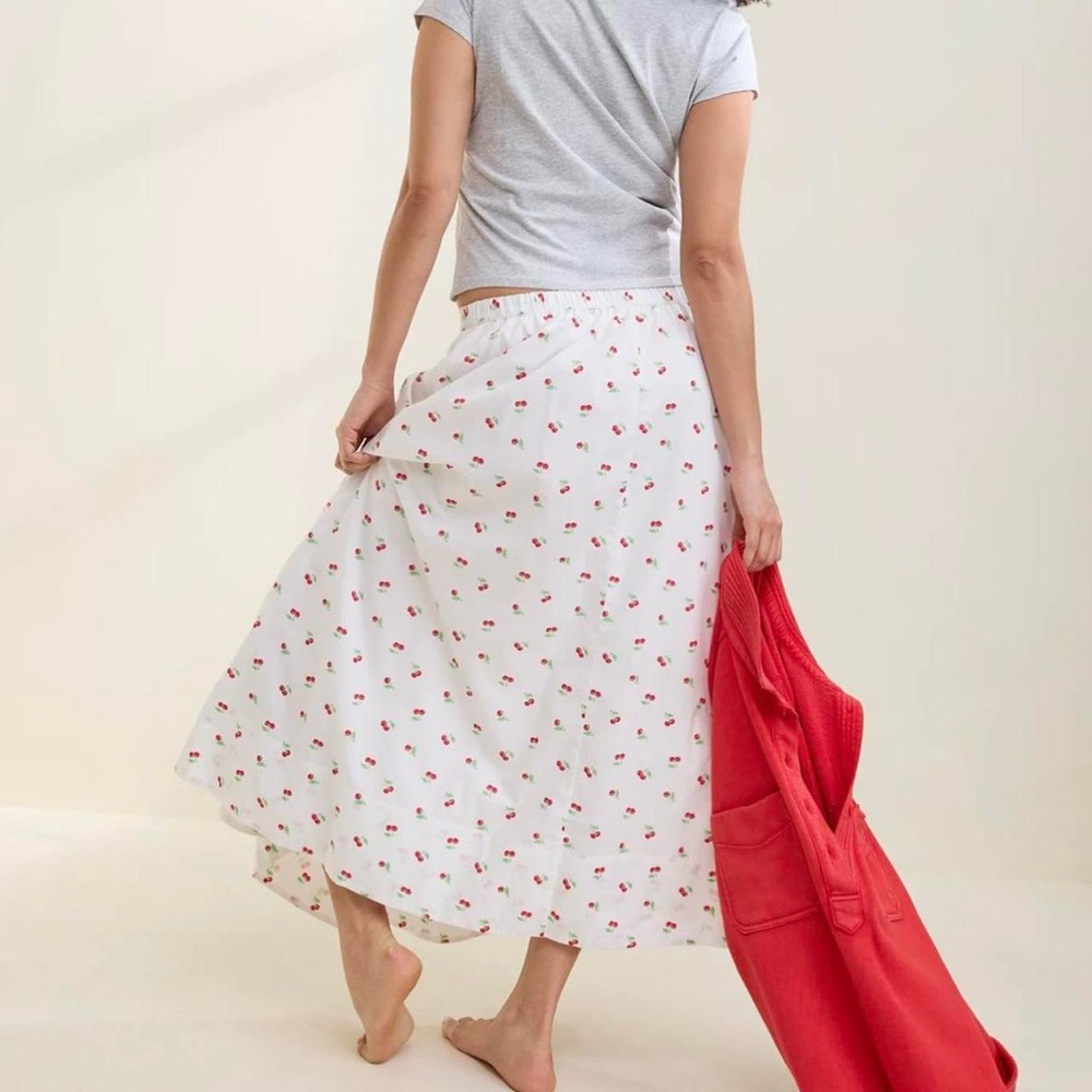 NEW Aerie The New Essential Cherry Skirt
